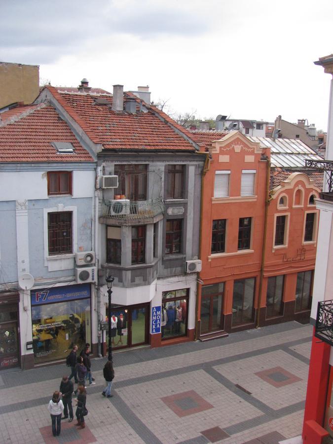 4 Rooms Plovdiv Eksteriør bilde